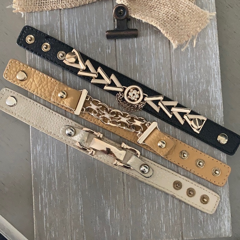 Italian Leather Bracelets with Rockstuds & Chains (3) Large-Garavani Influenced